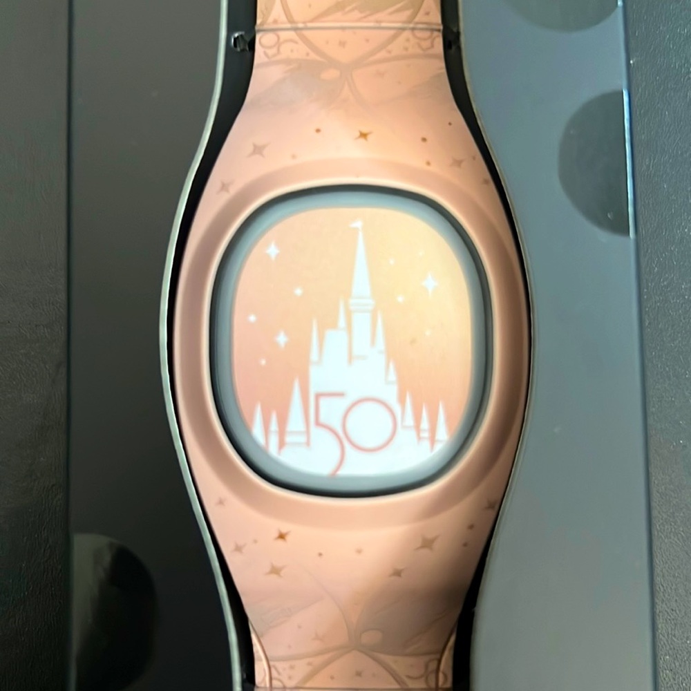 Disney Cinderella Castle MagicBand+
Walt Disney World 50th
Anniversary
